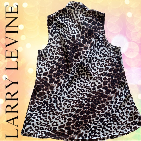 Sleeveless Leopard Ruffled Vneck w/Mandarin Collar - Picture 12 of 13